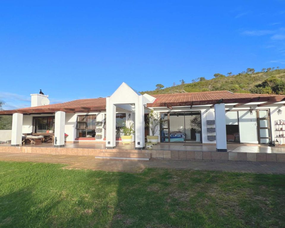 Luxury guesthouse accommodation at Mossel Bay South Africa - Aloe Villa (1920 × 1080 px) (3)