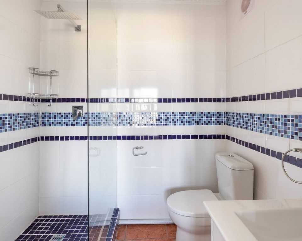 Fly me to the moon guesthouse - Mossel Bay accommodation - Palm Suite (2)